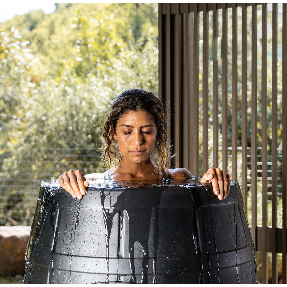 Extra Large Cold Plunge Tub for Athletes - Portable Ice Bath Barrel for Cold  Therapy, Premium Outdoor Tub - USA Owned Business 
